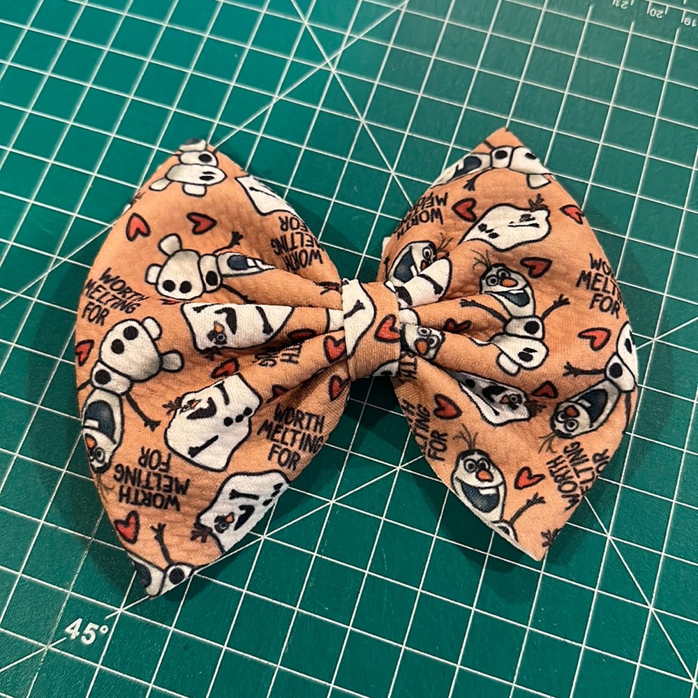 Olaf bow